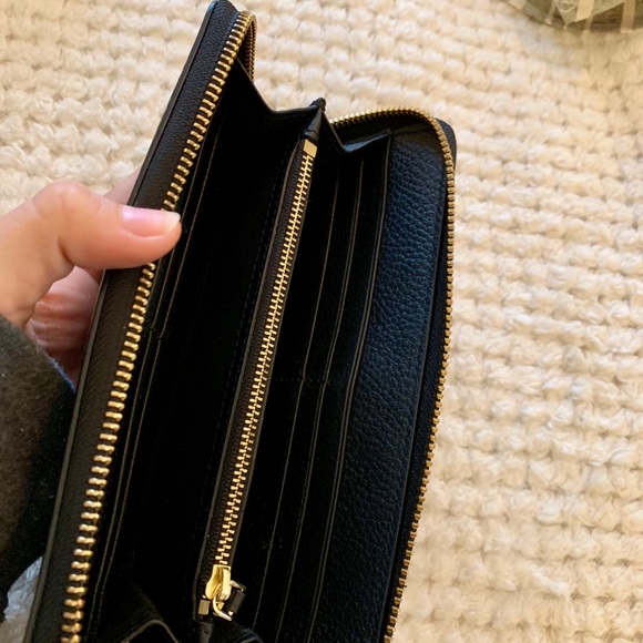 Black Tory Burch Wallet - Picture 2 of 2